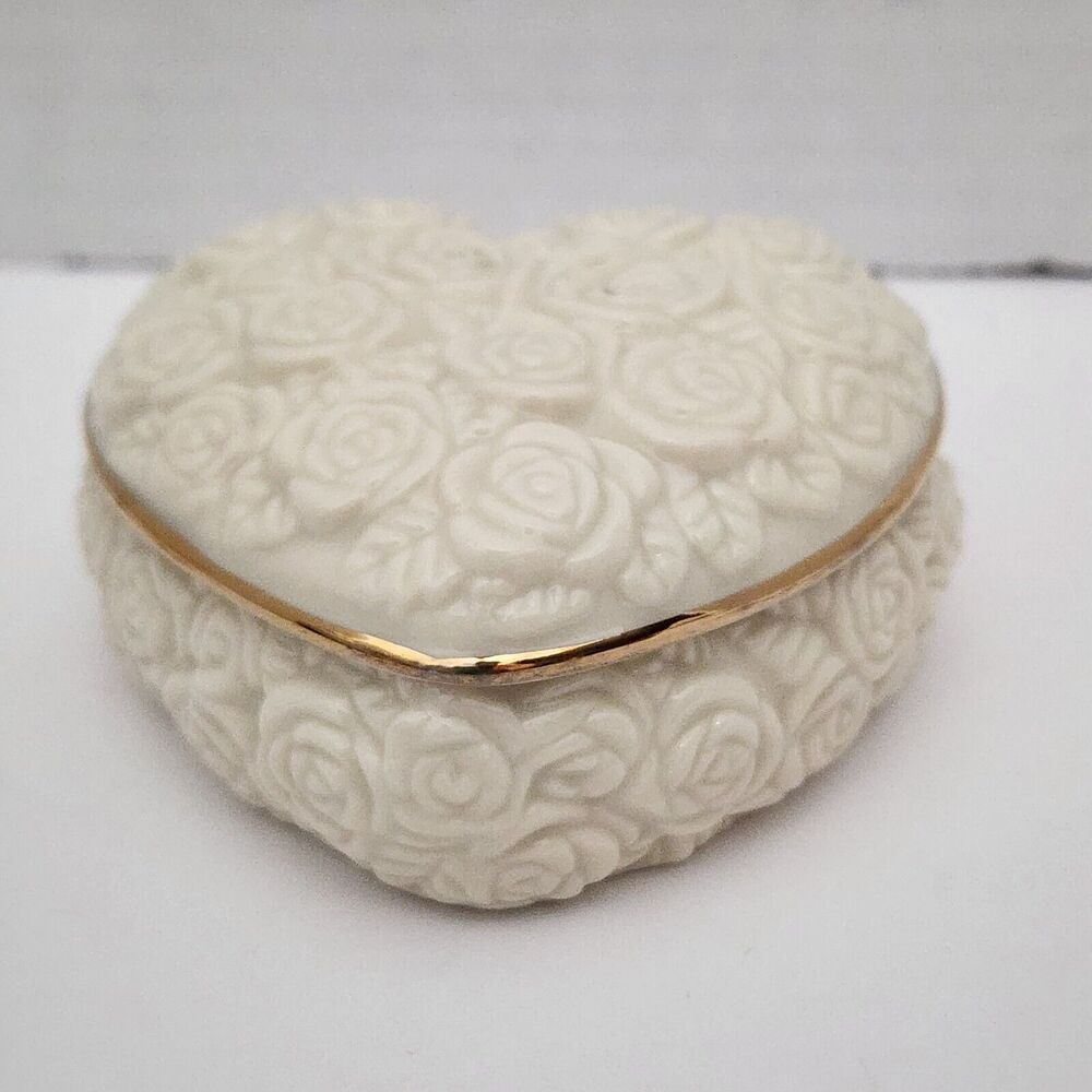 Lenox Rose Jewelry Trinket Box Heart Shaped Cream Gold Trim Lid Porcelain Classy